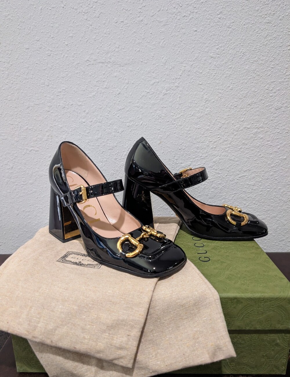 Gucci Baby Horsebit Patent Leather Mary Jane Pumps – Black – Size 36.5